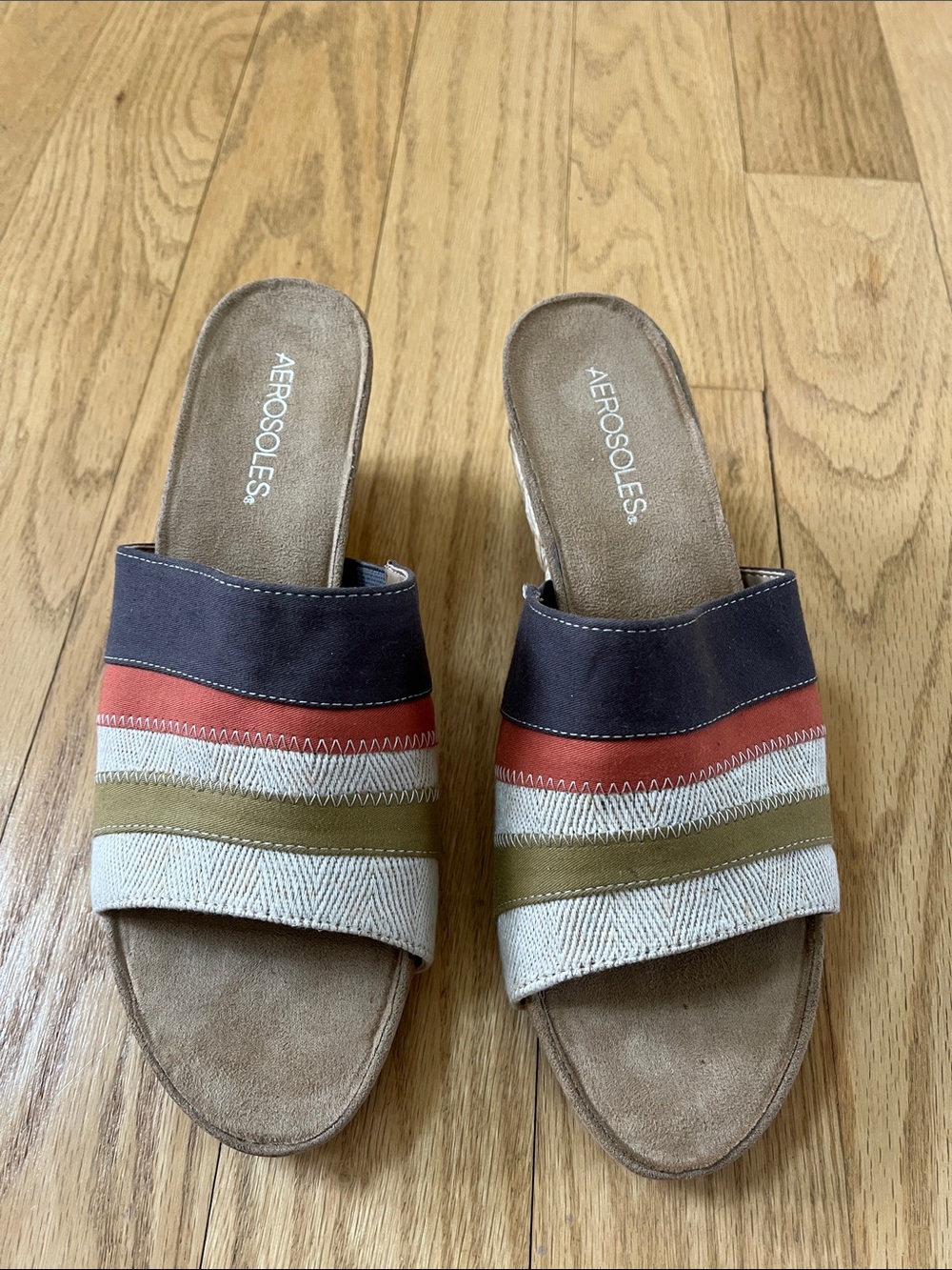 AEROSOLES Multistripe Slide Wedge Sandals in Brown,Coral, Olive,Cream size 8 1/2